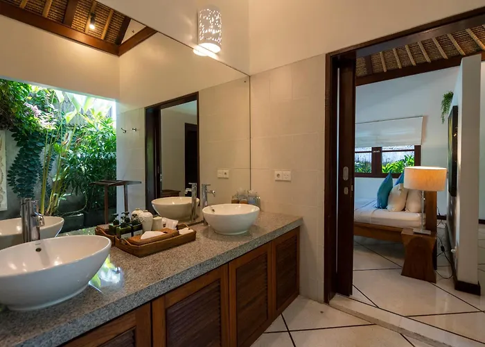 Superb And Elegant 4-bedroom - Up To 10 Guests Villa *