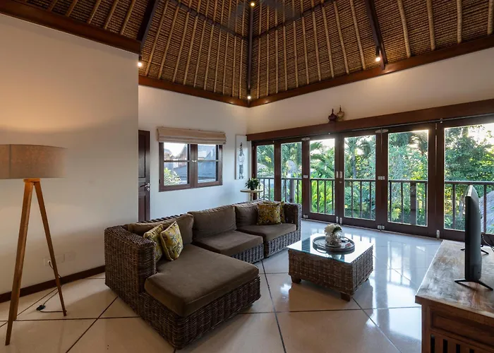Superb And Elegant 4-bedroom - Up To 10 Guests Villa *