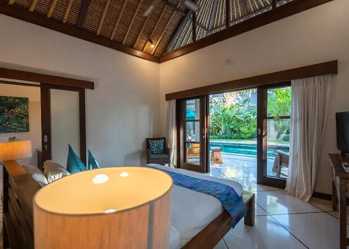 Superb And Elegant 4-bedroom - Up To 10 Guests Villa